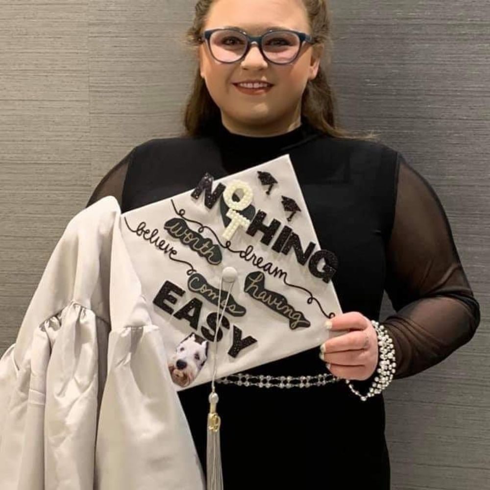 Meet your Posher, Caitlin